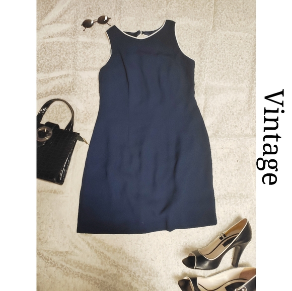 Vintage navy blue boatneck mini-dress - Picture 7 of 7